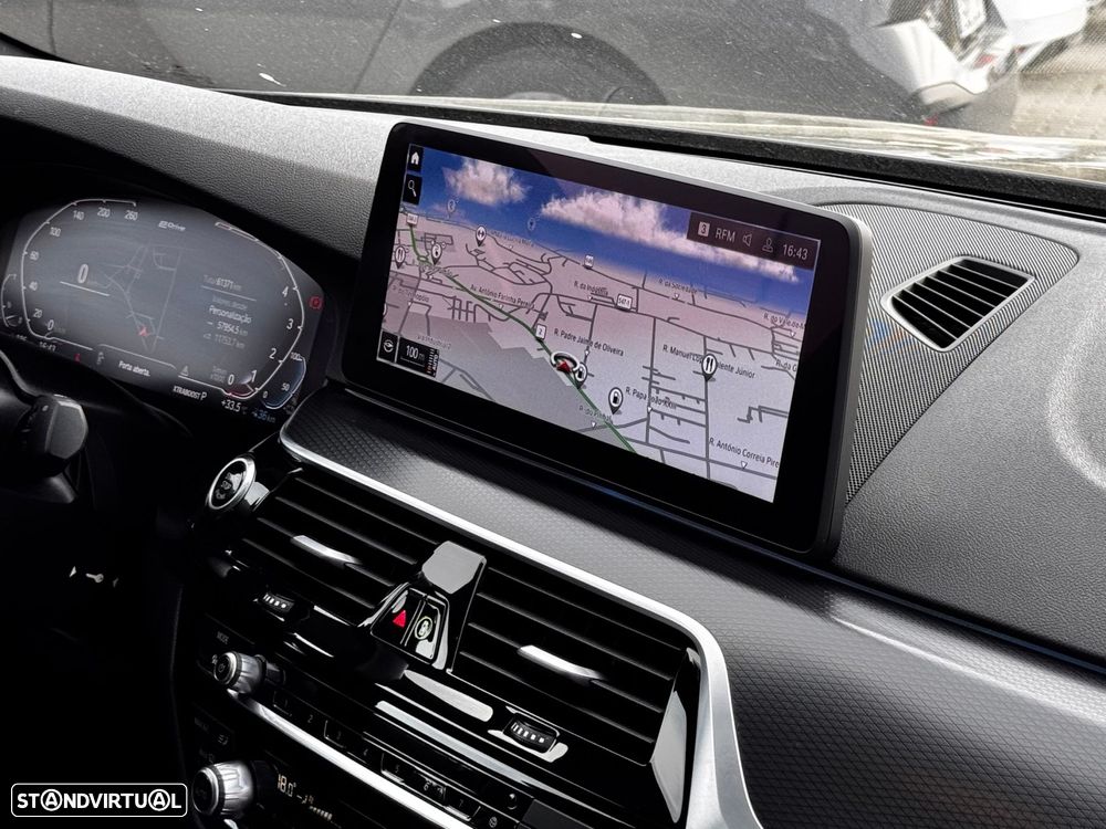 BMW 530 e Pack M - 14