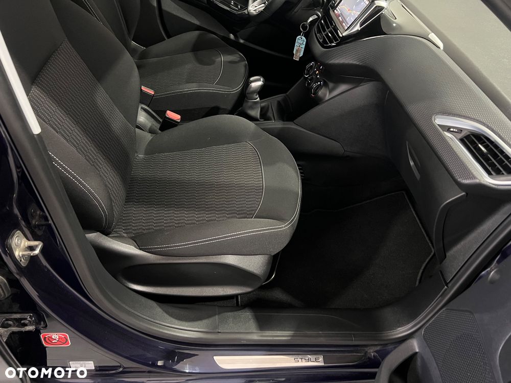 Peugeot 208 - 27