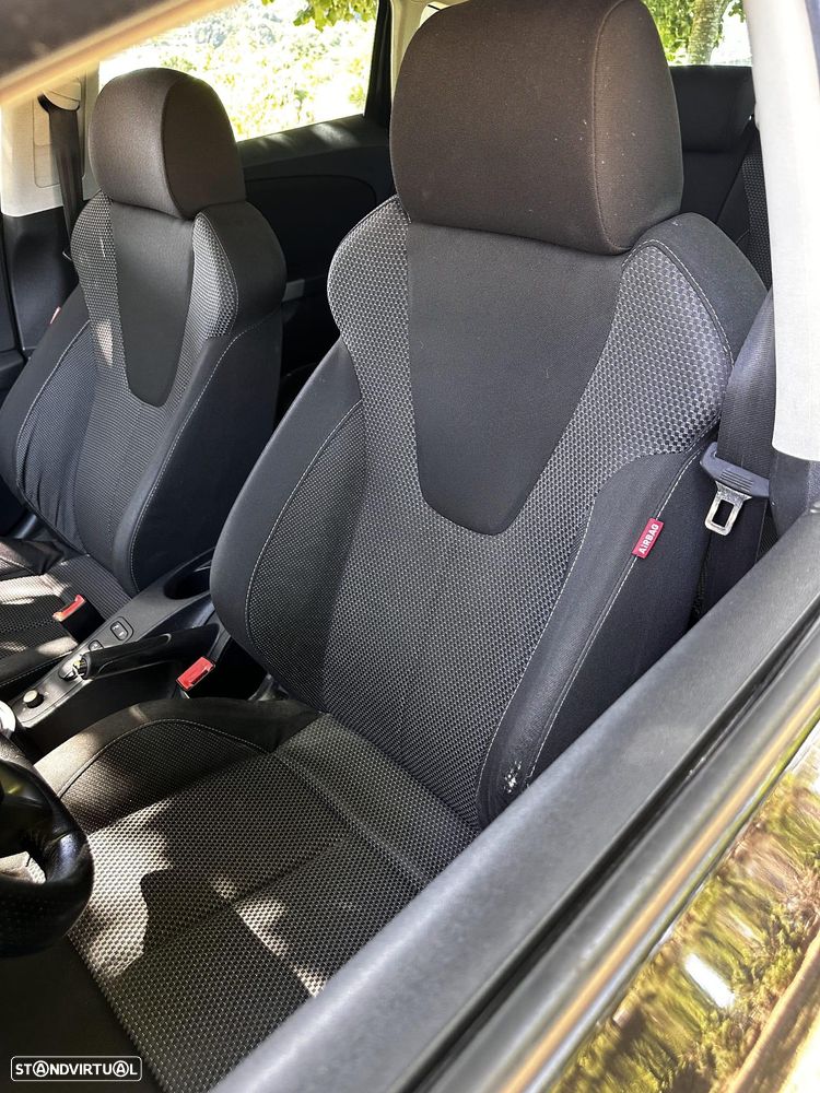 SEAT Leon 1.6 TDI Sport - 2