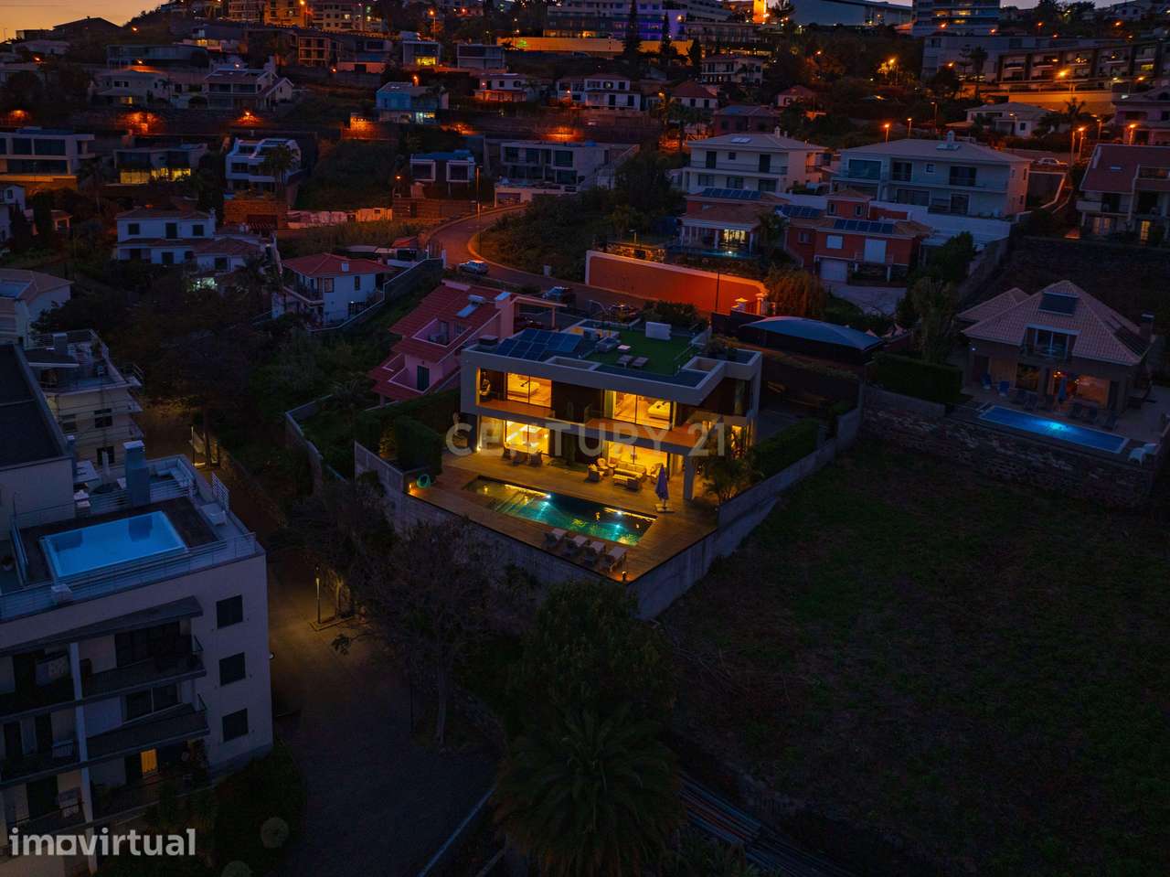 Moradia de Luxo na Casa Branca - Funchal - Vista Mar, Piscina e Locali - Grande imagem: 3/60
