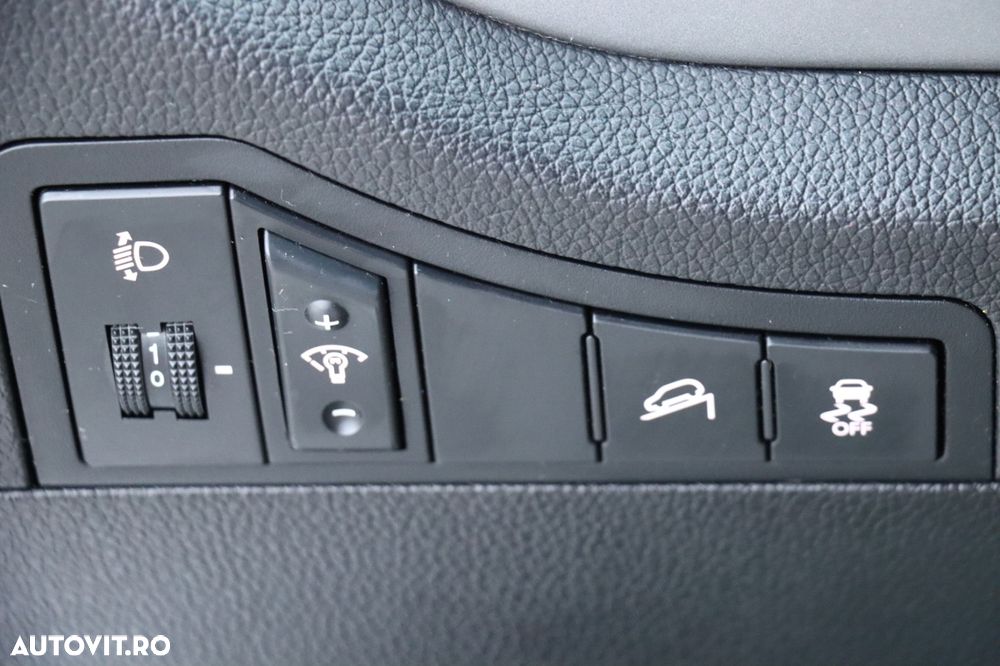 Kia Sportage 1.6 GSL MT 4x2 PREMIUM - 17