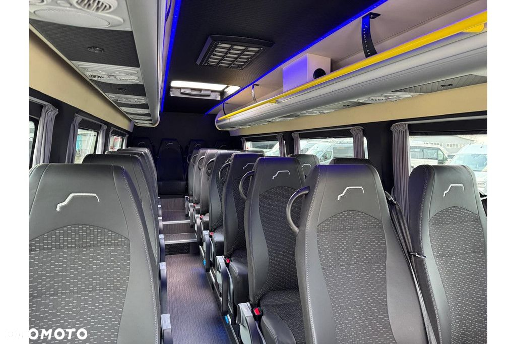 Mercedes-Benz Sprinter 519 - 23