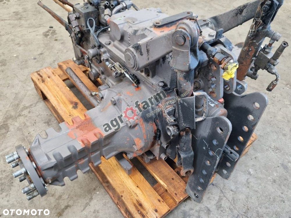 Skrzynia biegów, most tylny Renault Fructus 130 - 3