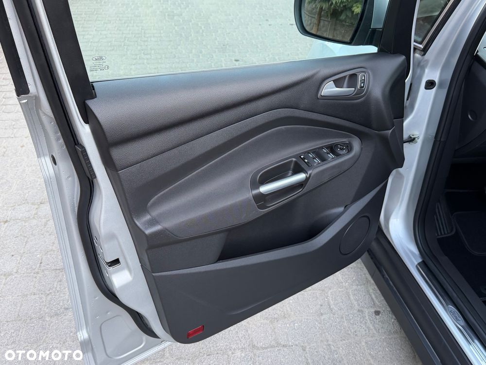 Ford C-MAX 1.5 EcoBoost Start-Stop-System Titanium - 23