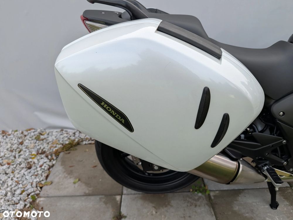 Honda CBF - 22