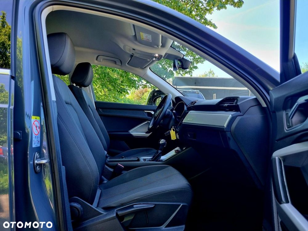 Audi Q3 35 TFSI S tronic - 14