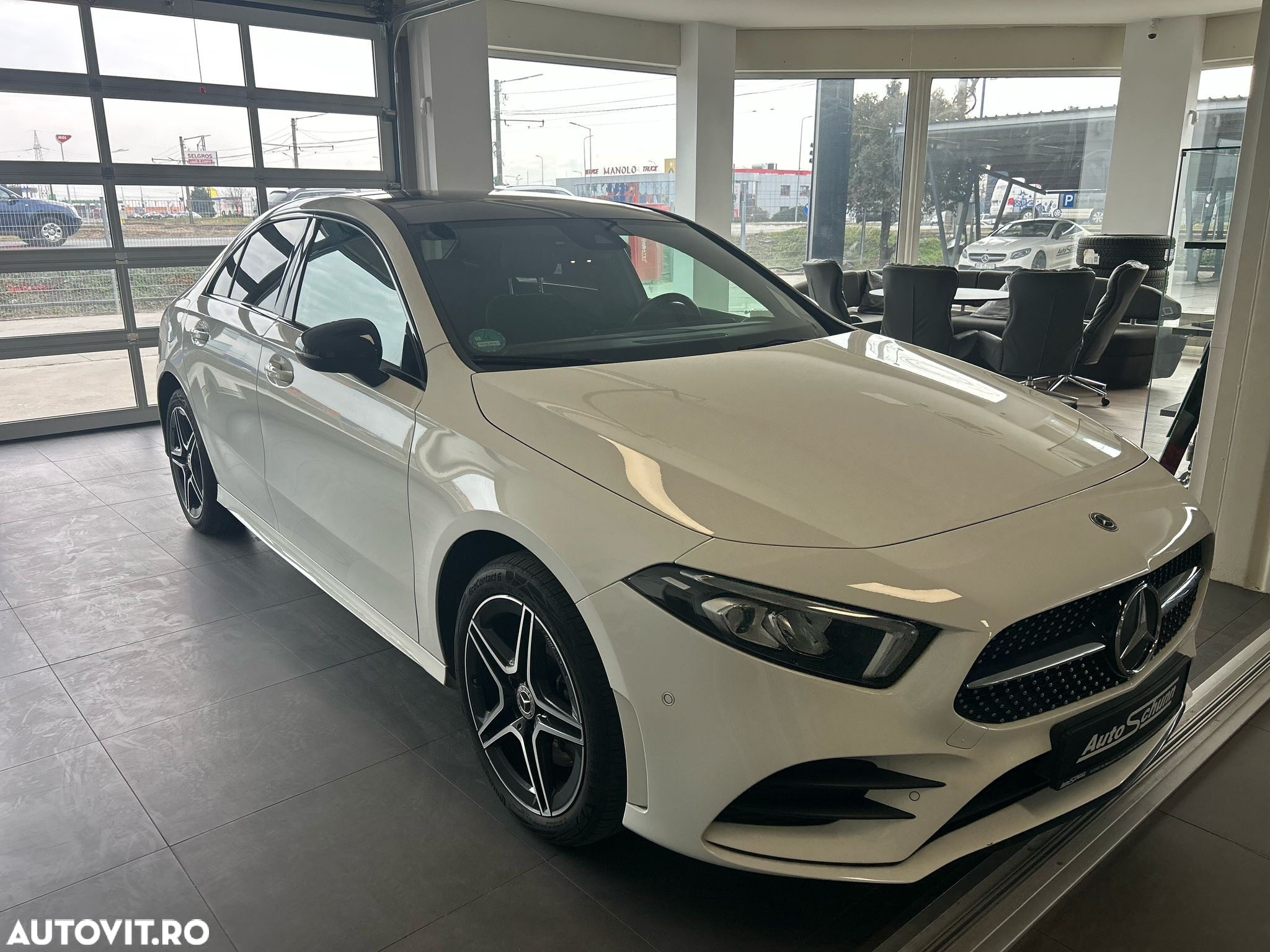 Mercedes-Benz A 250 e 8G-DCT AMG Line - 8