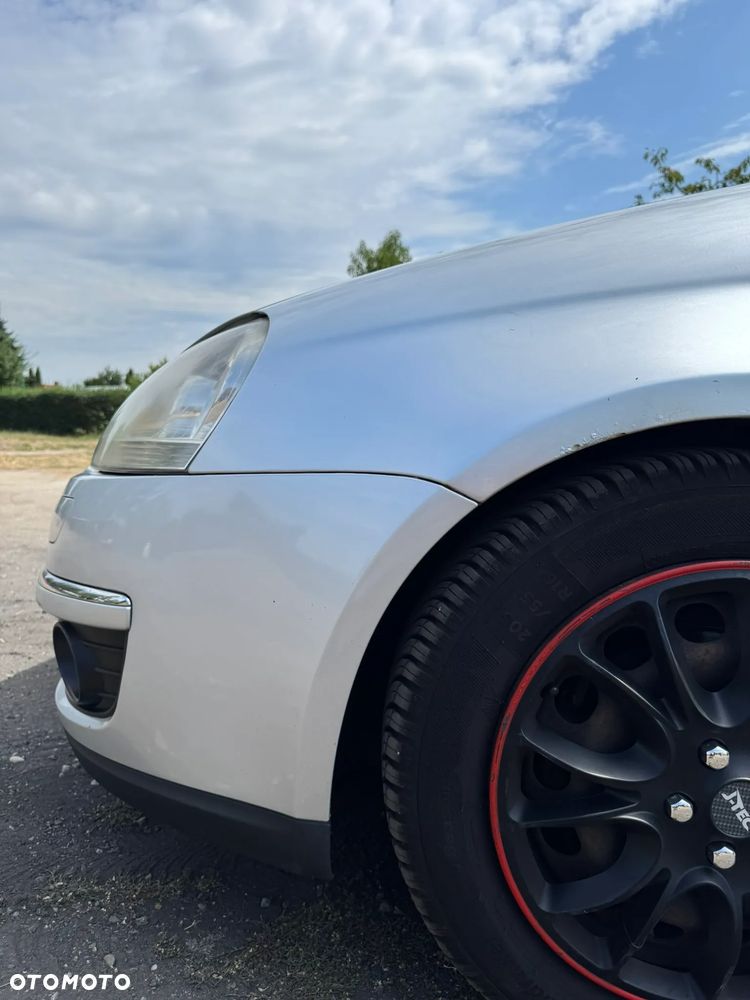 Volkswagen Golf 1.9 TDI Comfortline - 23