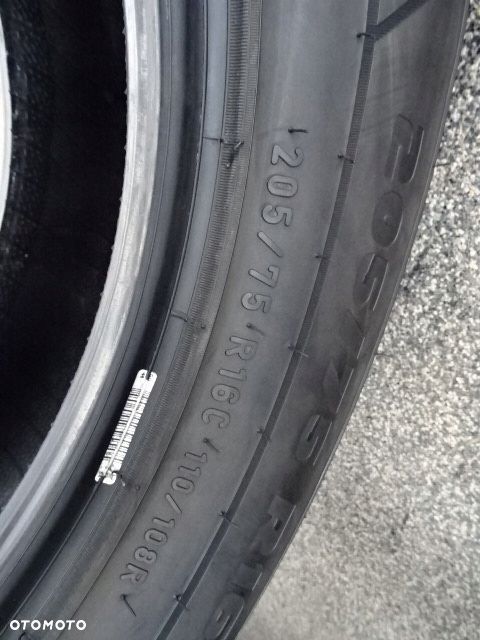 205/75/R16C 110/108R PIRELLI CARRIER - 5