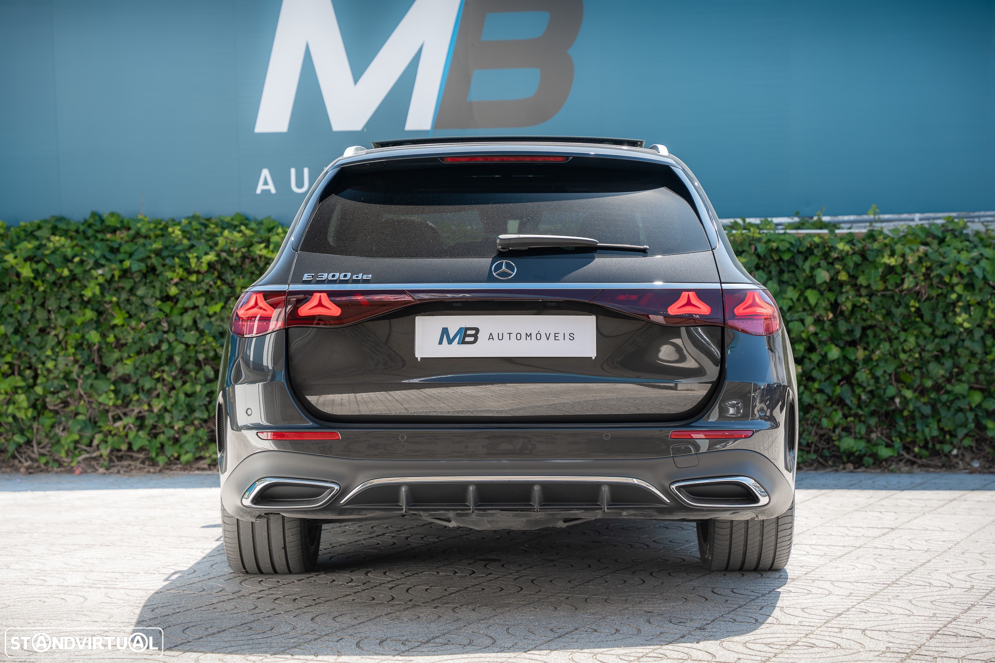 Mercedes-Benz E 300 de AMG Line - 37