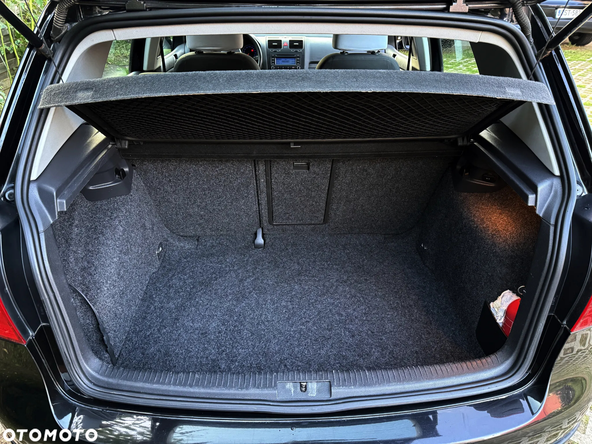 Volkswagen Golf V 1.4 FSI Comfortline - 25