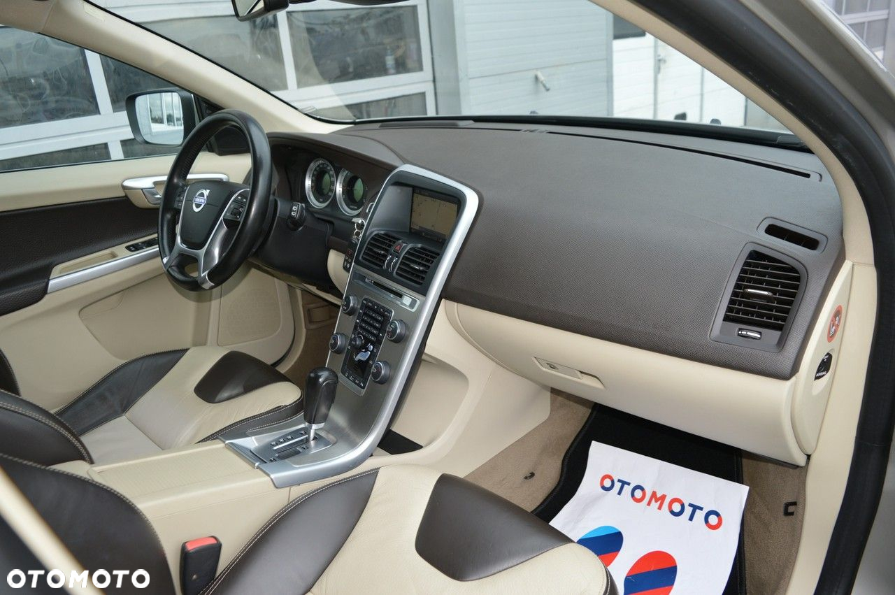 Volvo XC 60 D3 Momentum - 27