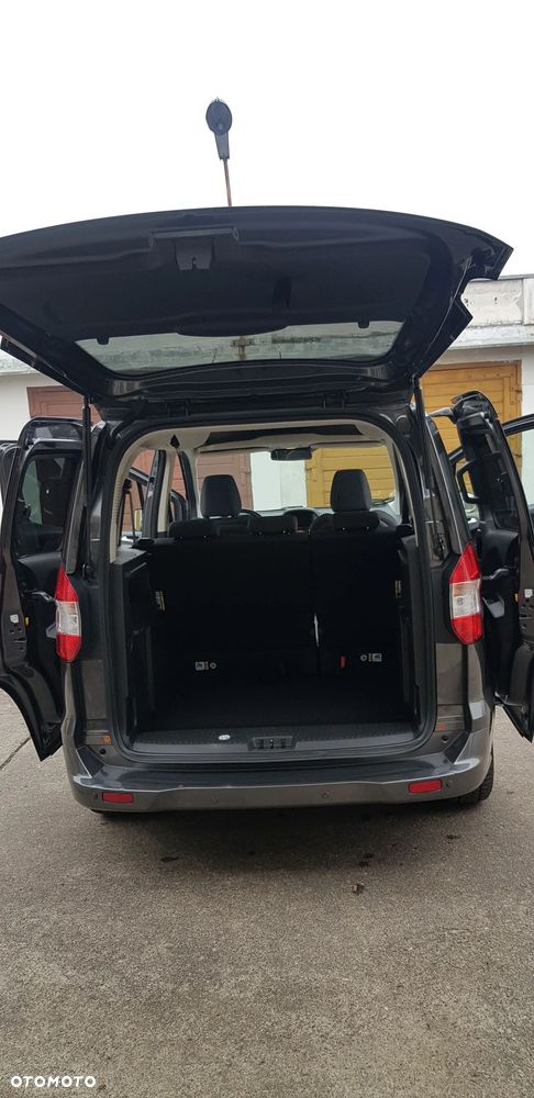 Ford Tourneo Courier - 5