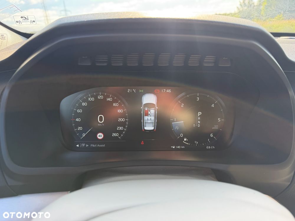 Volvo XC 90 D4 FWD Momentum - 8