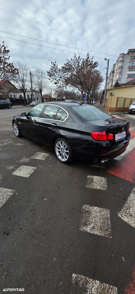BMW Seria 5 520d - 9