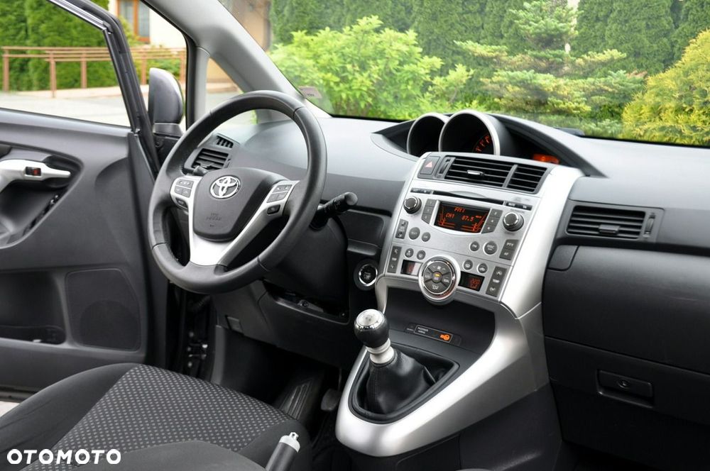 Toyota Verso - 27