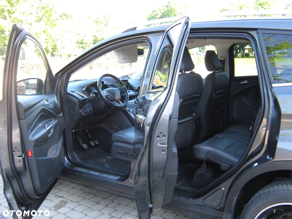 Ford Kuga 2.0 TDCi 2x4 Titanium - 9