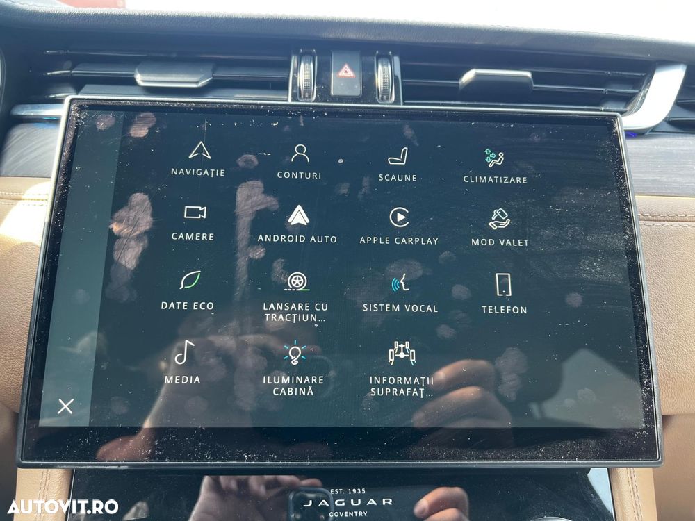 Jaguar F-Pace - 17