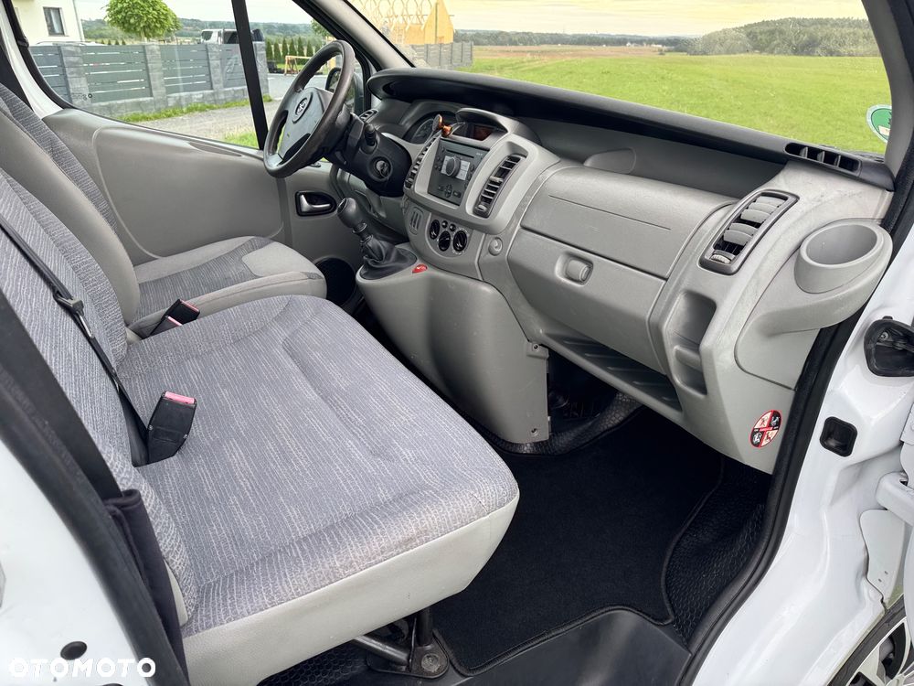 Opel Vivaro Tour Elegance L1H1 - 21