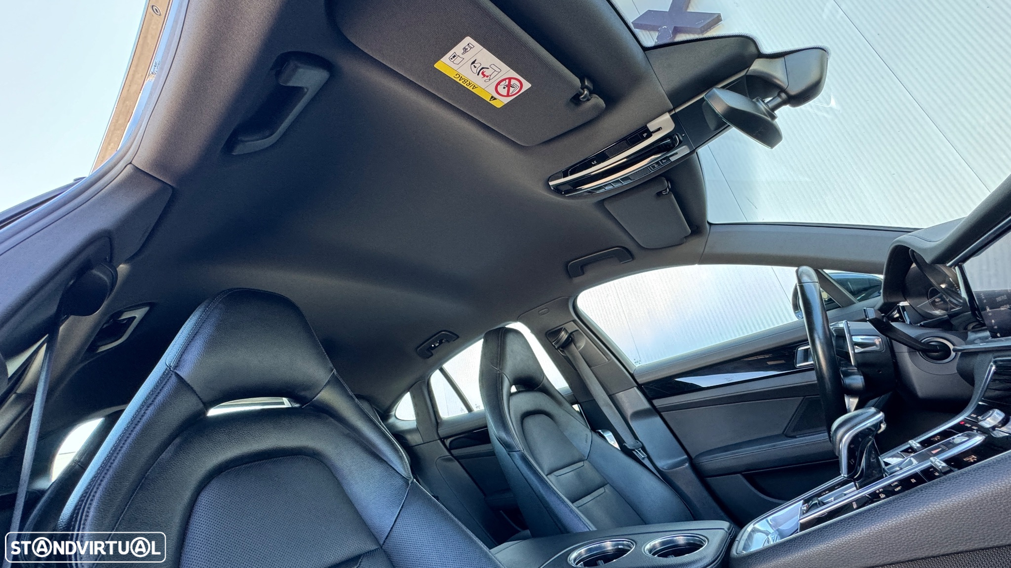 Porsche Panamera 4 E-Hybrid - 33