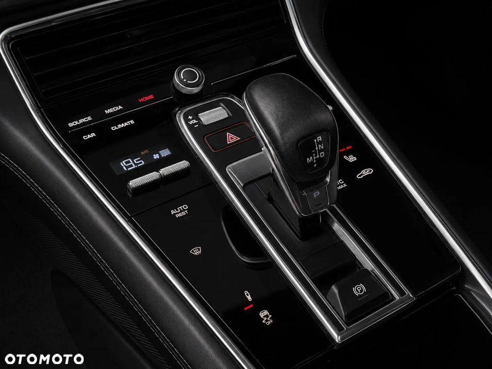 Porsche Panamera 4 - 13