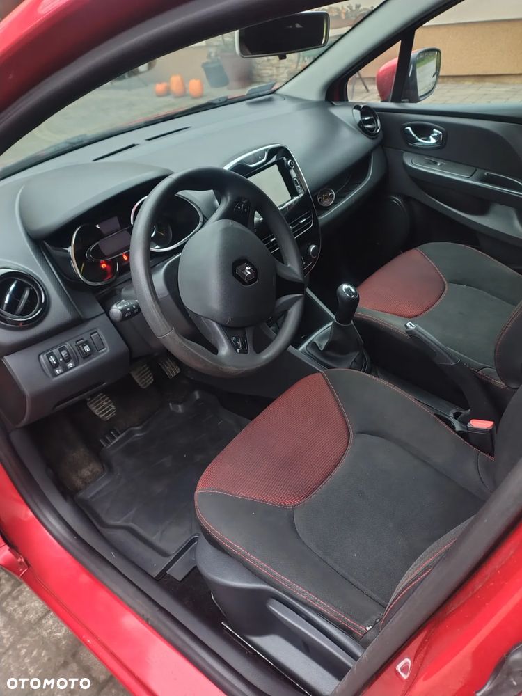 Renault Clio 1.2 16V Expression - 9