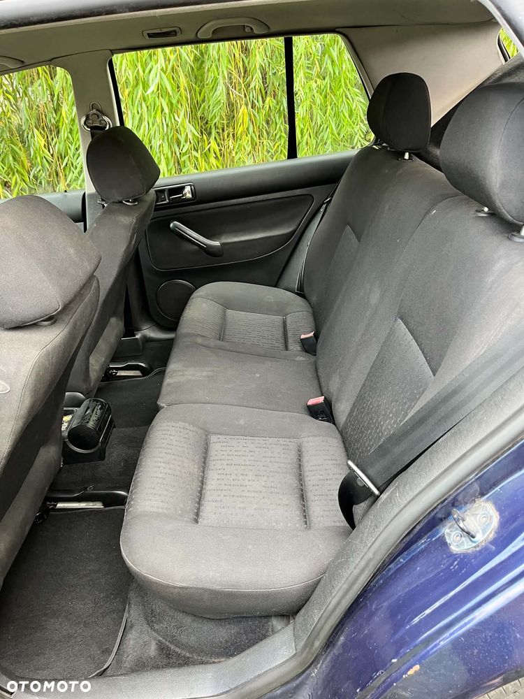 Volkswagen Golf 1.9 TDI Q - 11