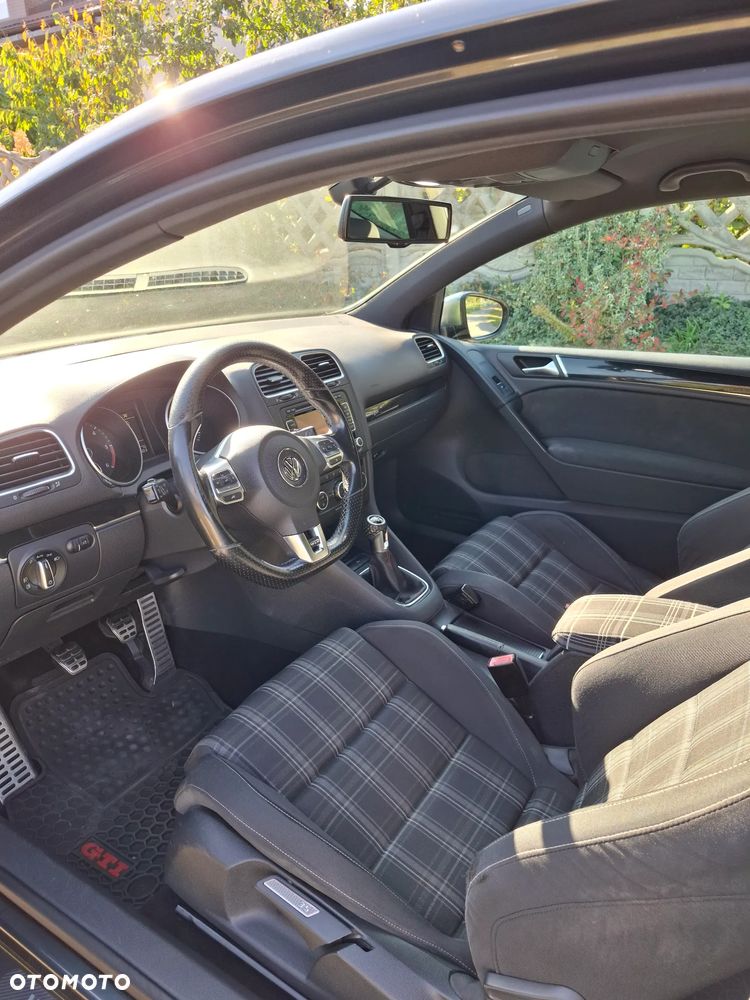 Volkswagen Golf 2.0 TDI GTD - 10
