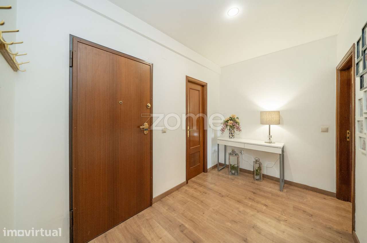 Apartamento T3 Renovado, com área útil 156 m2, em Esmeriz, Famalic... - Grande imagem: 5/55