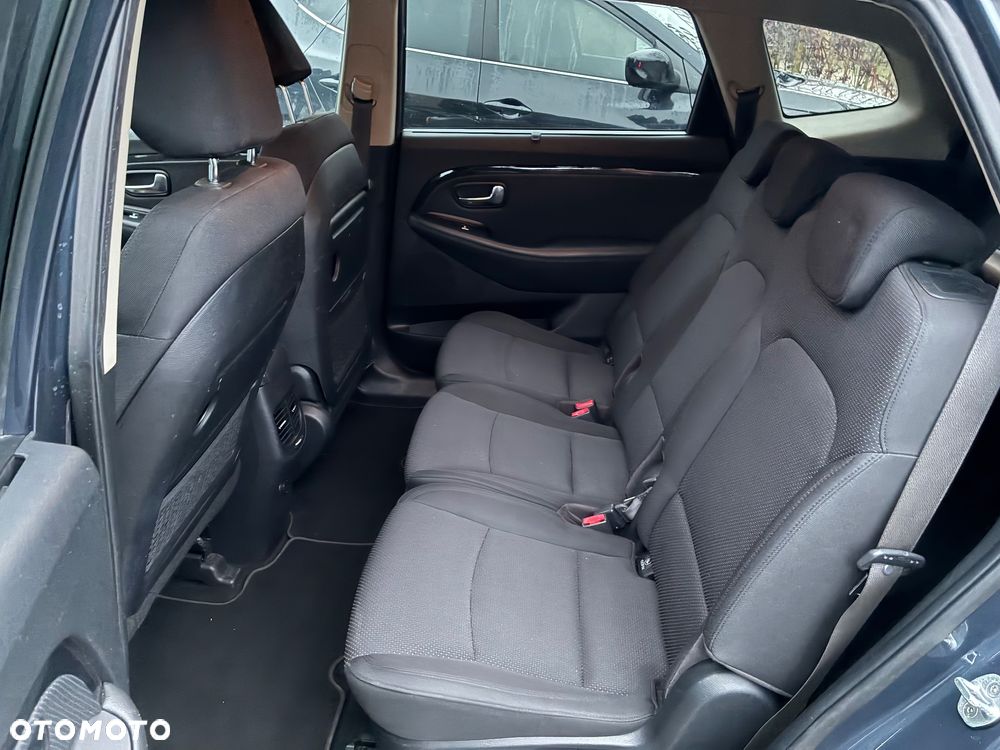 Kia Carens 1.6 GDI Edition 7 - 9