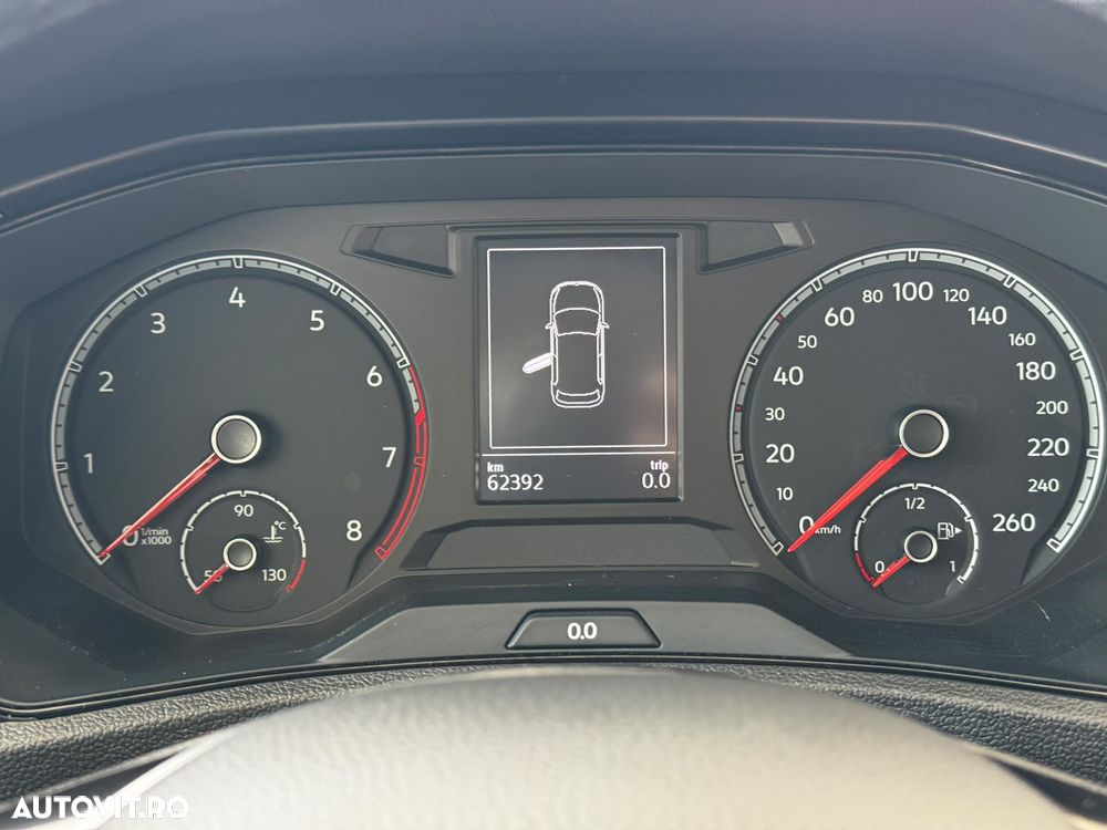 Volkswagen T-Roc 1.0 TSI Design - 12