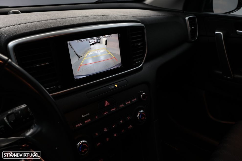 Kia Sportage 1.6 CRDI ISG MHEV Urban - 16