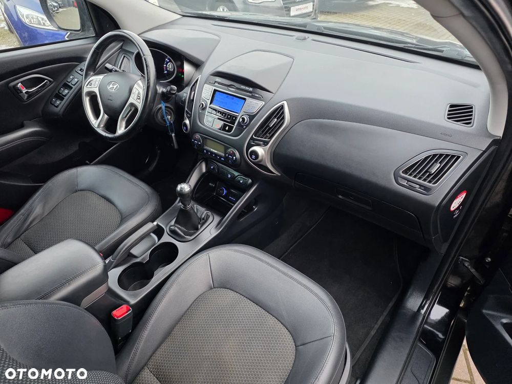 Hyundai ix35 2.0 4WD Style - 21