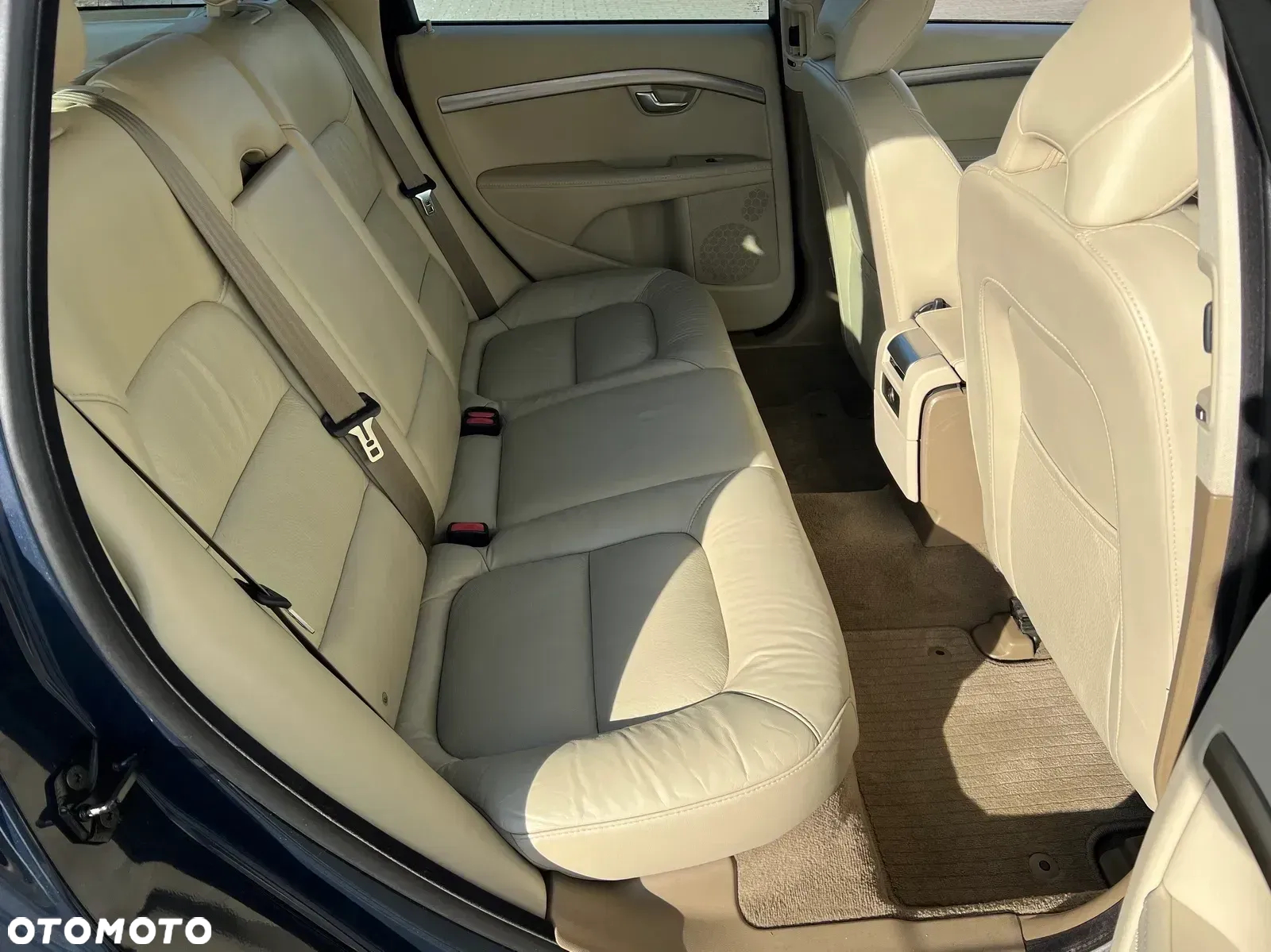 Volvo V70 D5 Summum - 26