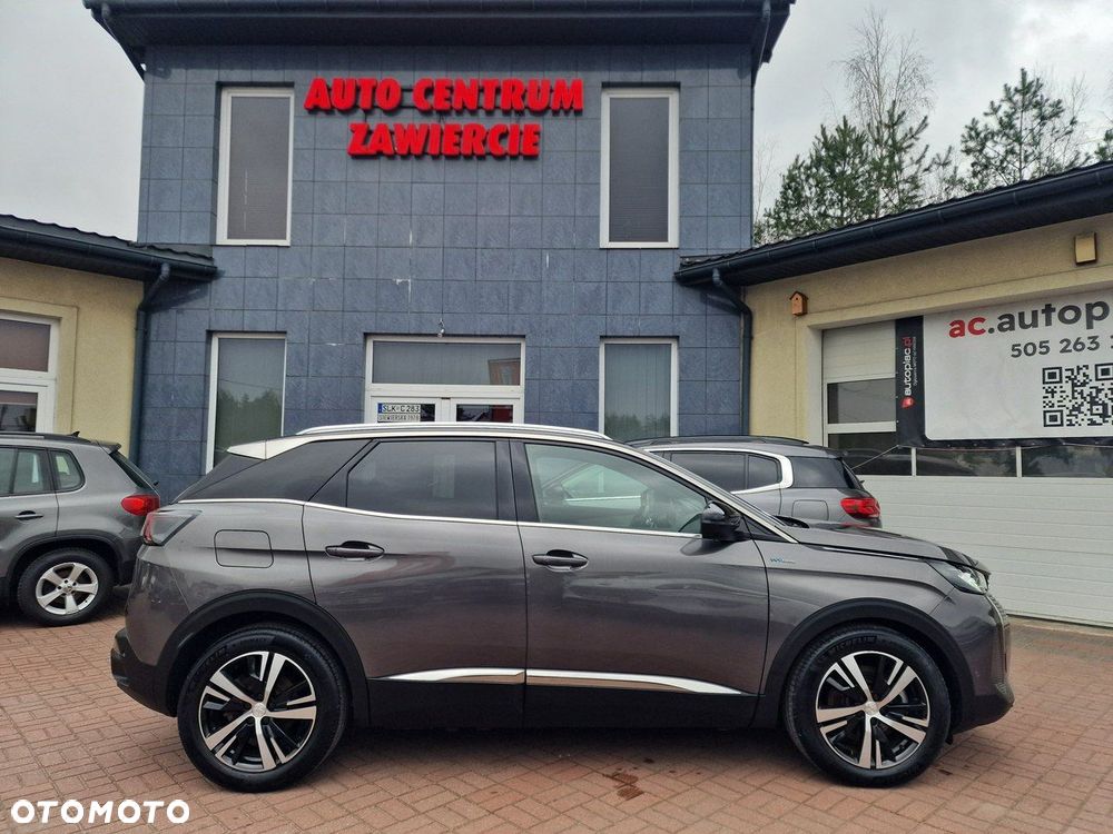 Peugeot 3008 1.6 PureTech HYbrid GT Line S&S EAT8 - 10