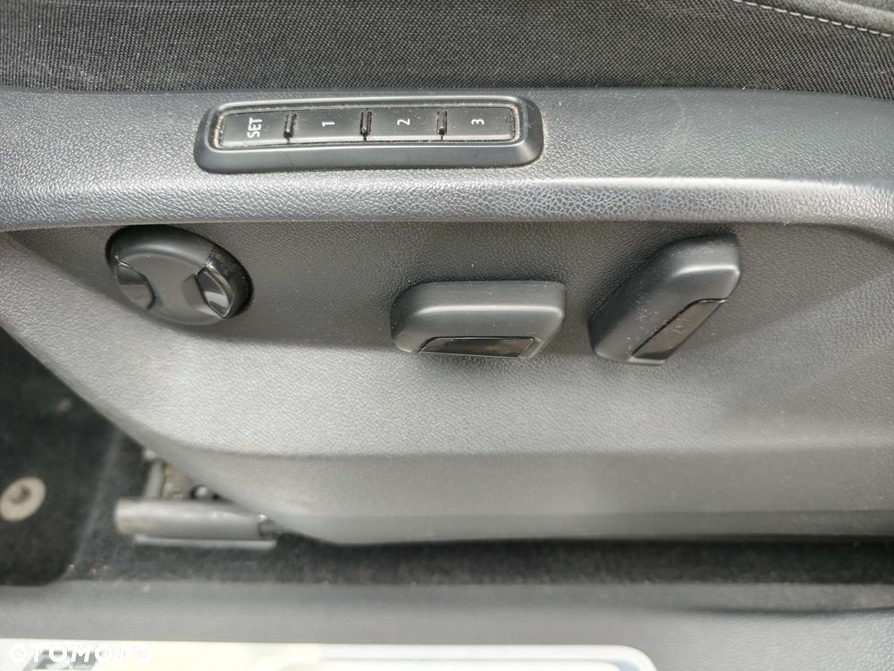 Volkswagen Tiguan 2.0 TDI SCR 4Mot Highline DSG - 29