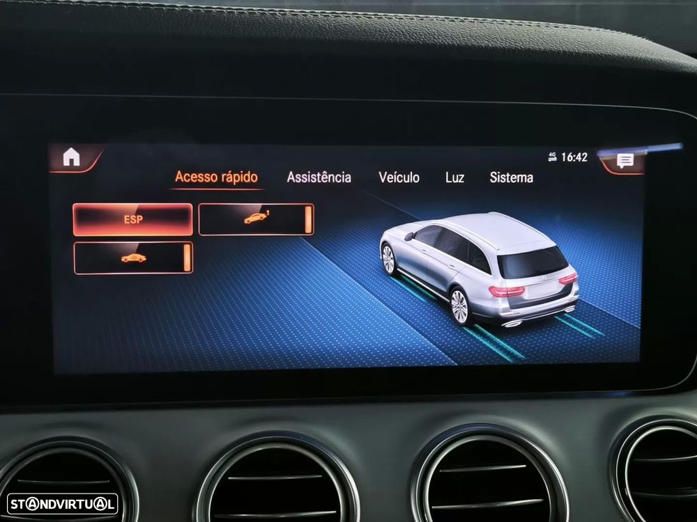 Mercedes-Benz E 300 de AMG Line - 26