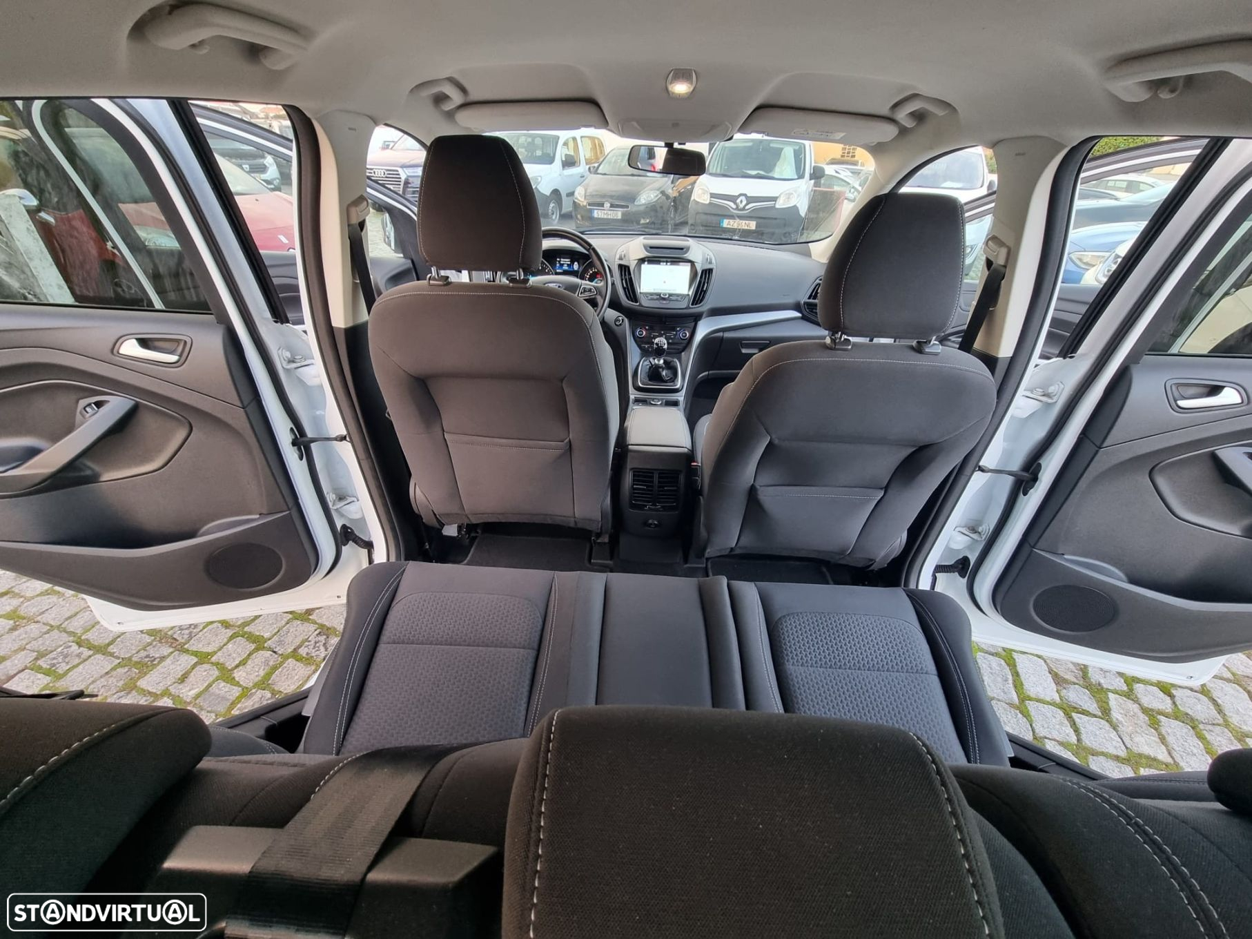 Ford Kuga 1.5 TDCi Titanium - 11