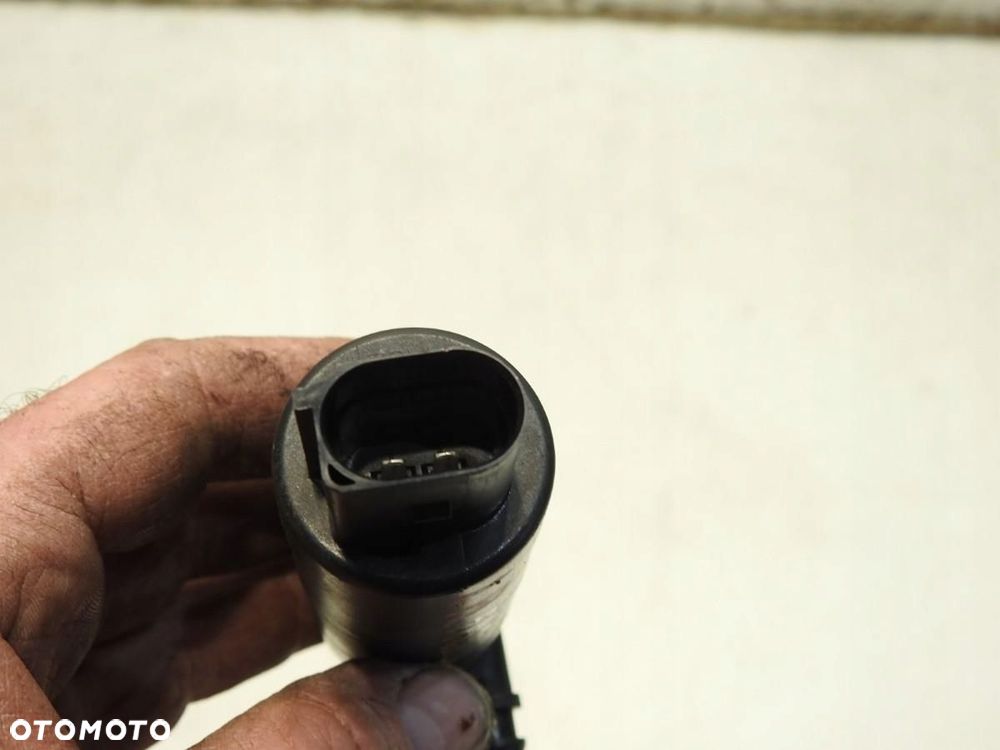 POMPKA SPRYSKIWACZA LAMPY VW SHARAN II 3B7955681 - 3