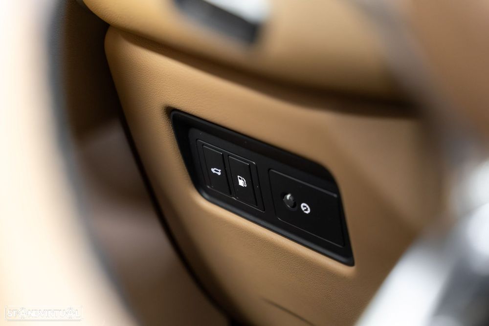 Jaguar F-Pace - 25