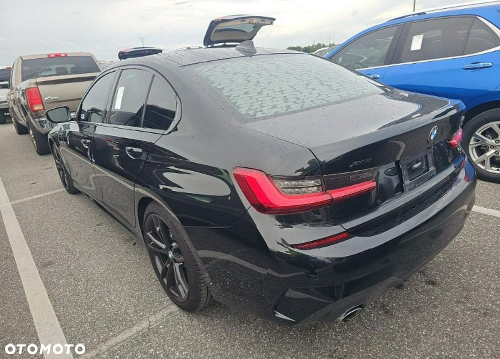 BMW Seria 3 330i xDrive M Sport - 6