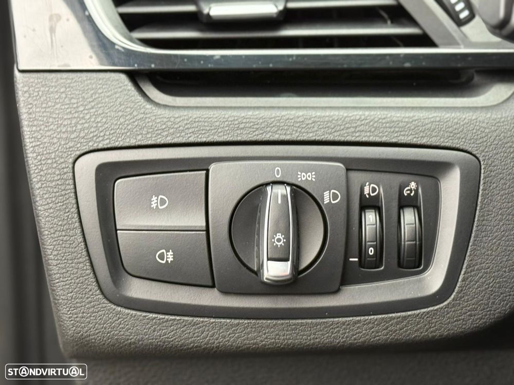 BMW X1 16 d sDrive - 26