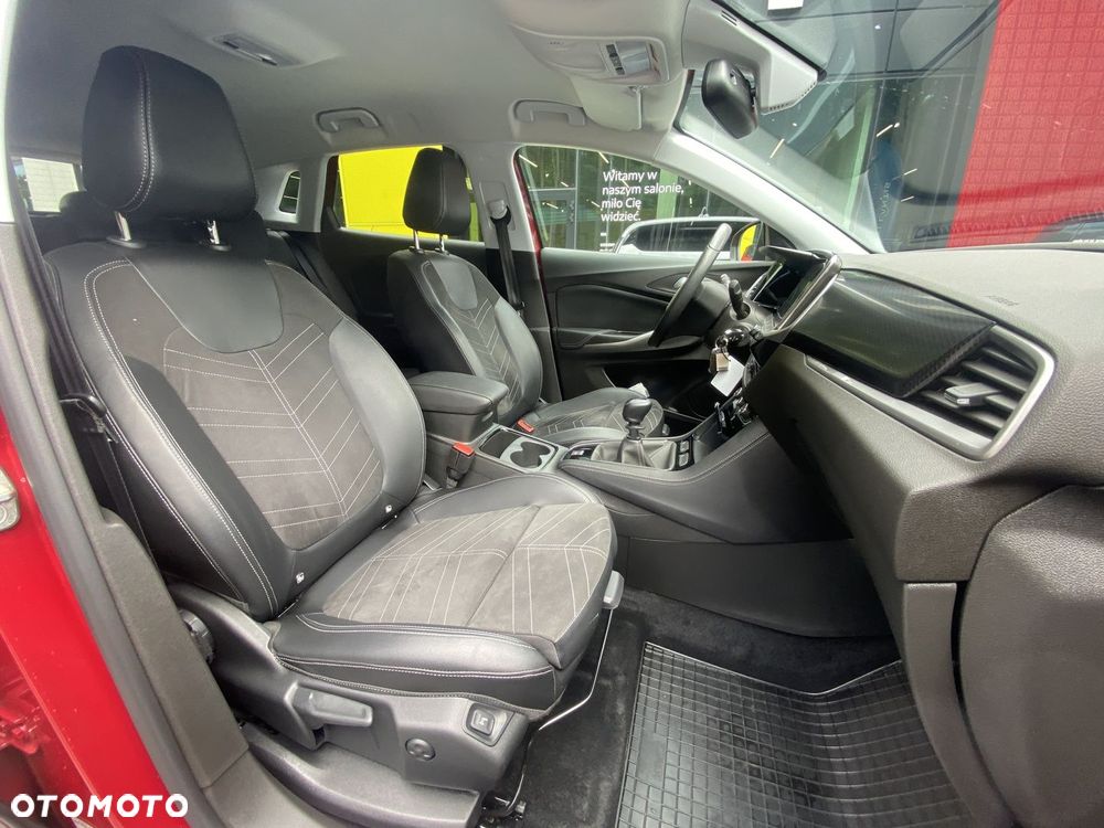 Opel Grandland 1.2 T GS S&S - 10
