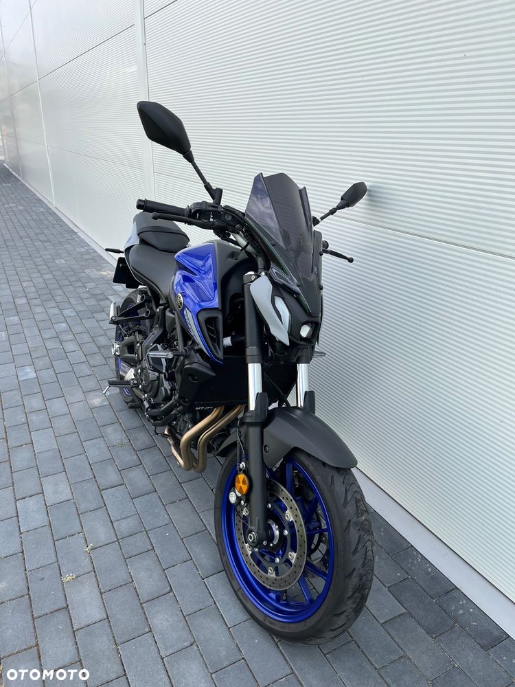 Yamaha MT - 27