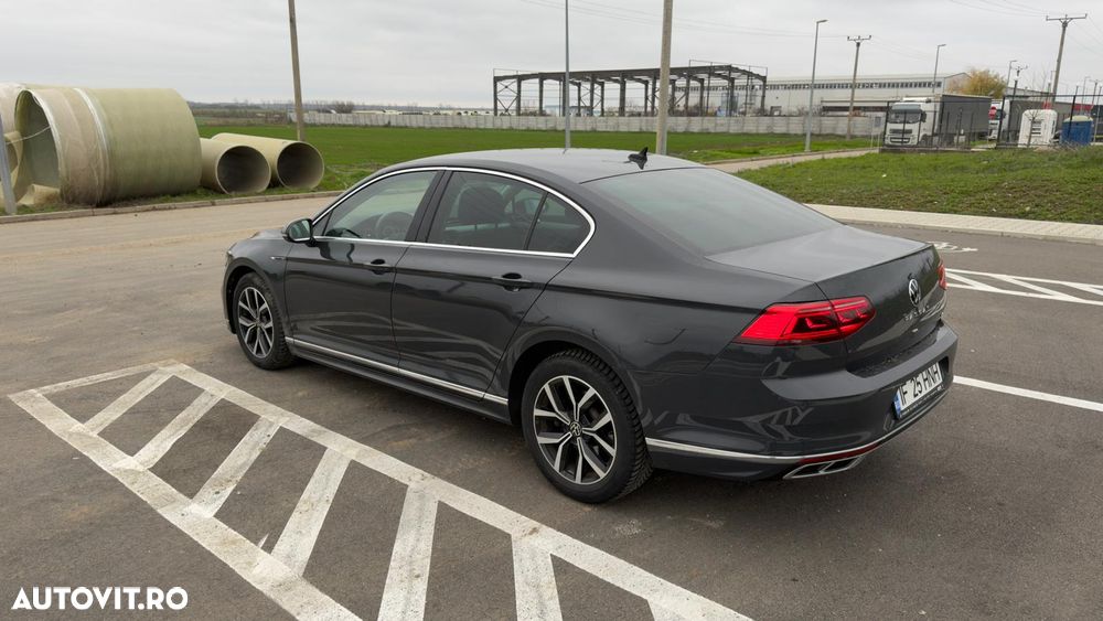 Volkswagen Passat 2.0 TDI DSG 4Mot Highline - 5