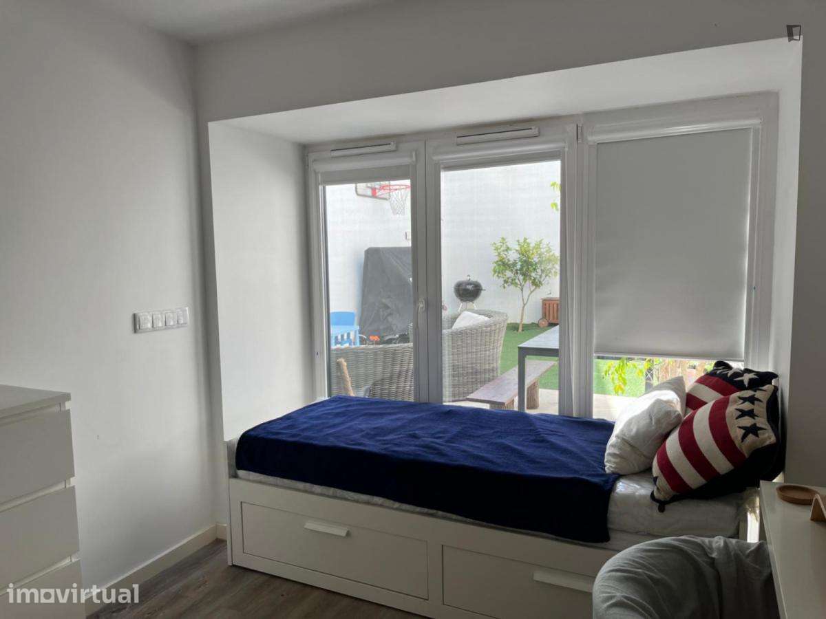 Apartamento com 1 quartos - localizado em Estrela Lisbon - Grande imagem: 3/15