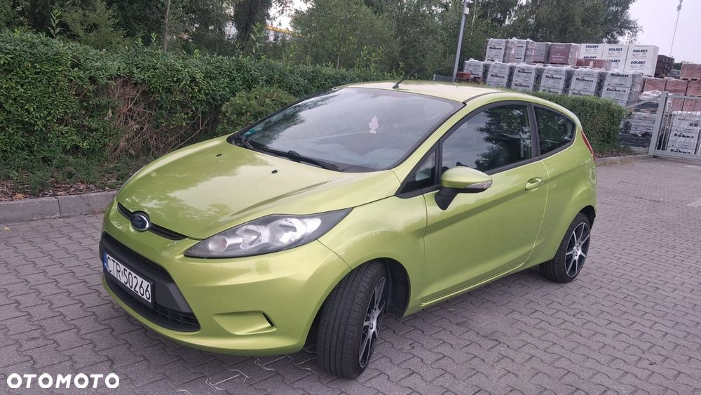 Ford Fiesta 1.25 Ambiente - 2