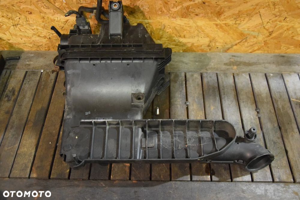 Opel Agila B II Suzuki Splash 08- 1.2 Obudowa filtra powietrza K12B 13700-73KA0 73K-A01 - 2