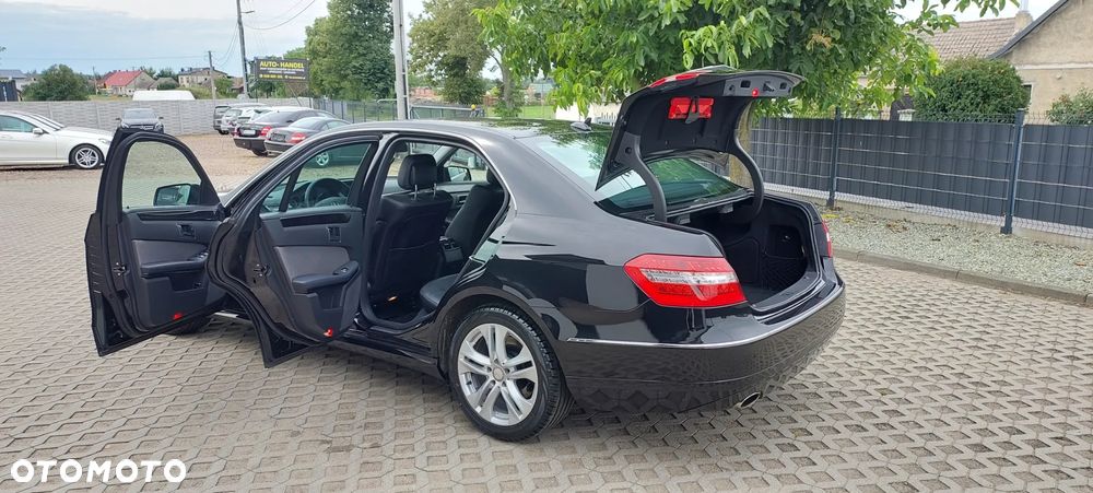 Mercedes-Benz Klasa E - 28