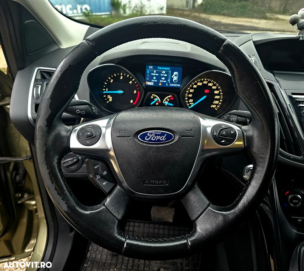 Ford Kuga 2.0 TDCi Powershift 4WD Titanium - 29